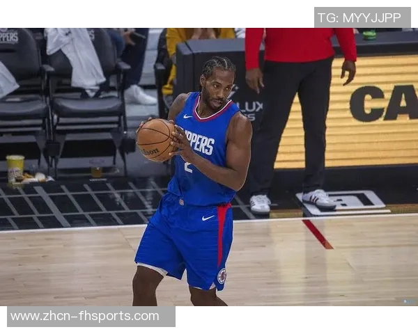 森林狼球员莱昂纳德米勒右手小拇指受伤两周后将进行复查