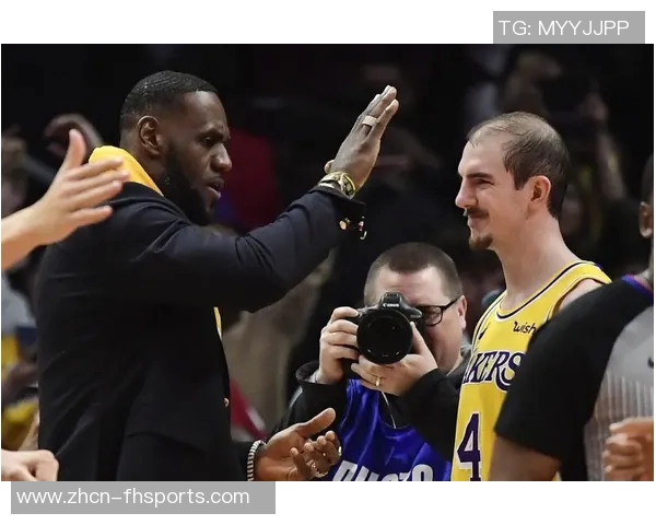 杜兰特盛赞阿门的超快二次起跳与独特风格如同发射台般令人惊叹